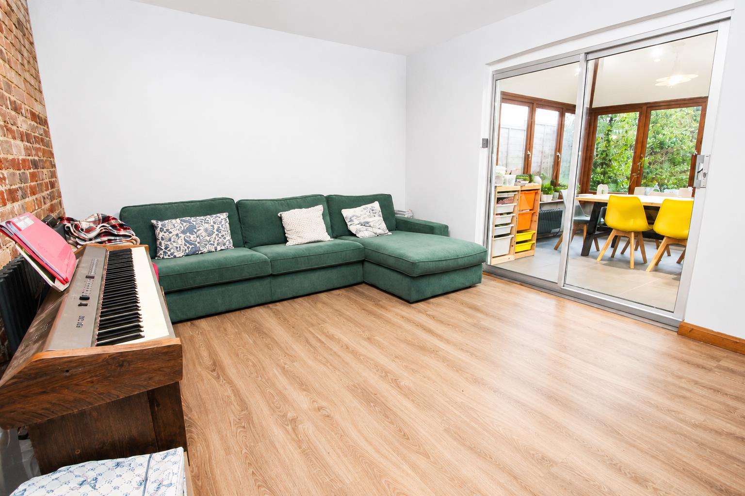 4 bed property in Mulgrave Road, Sutton